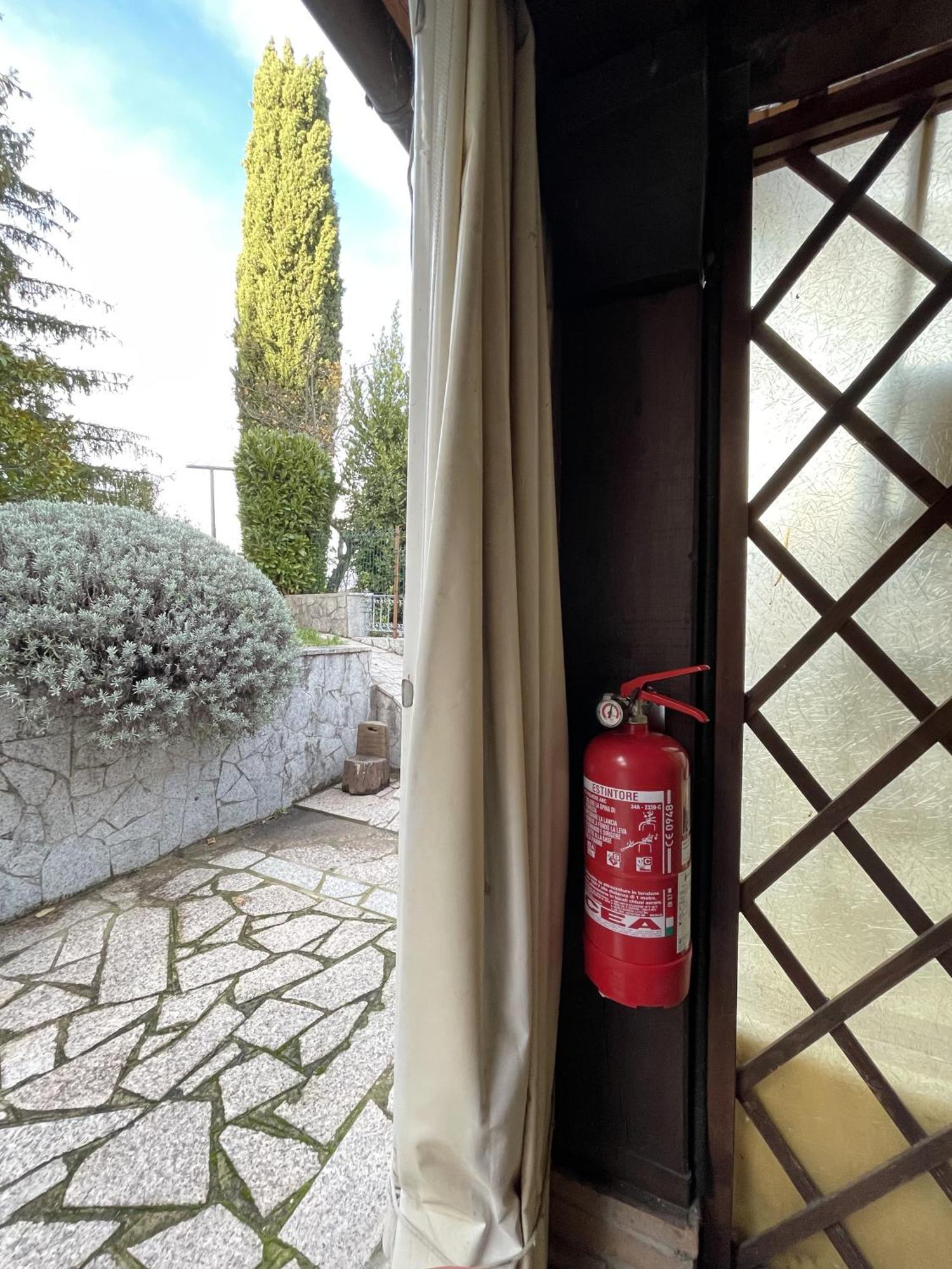 Mazzetti Country House-Vita In Campagna Con Giardino Vimignano-Chiesa エクステリア 写真