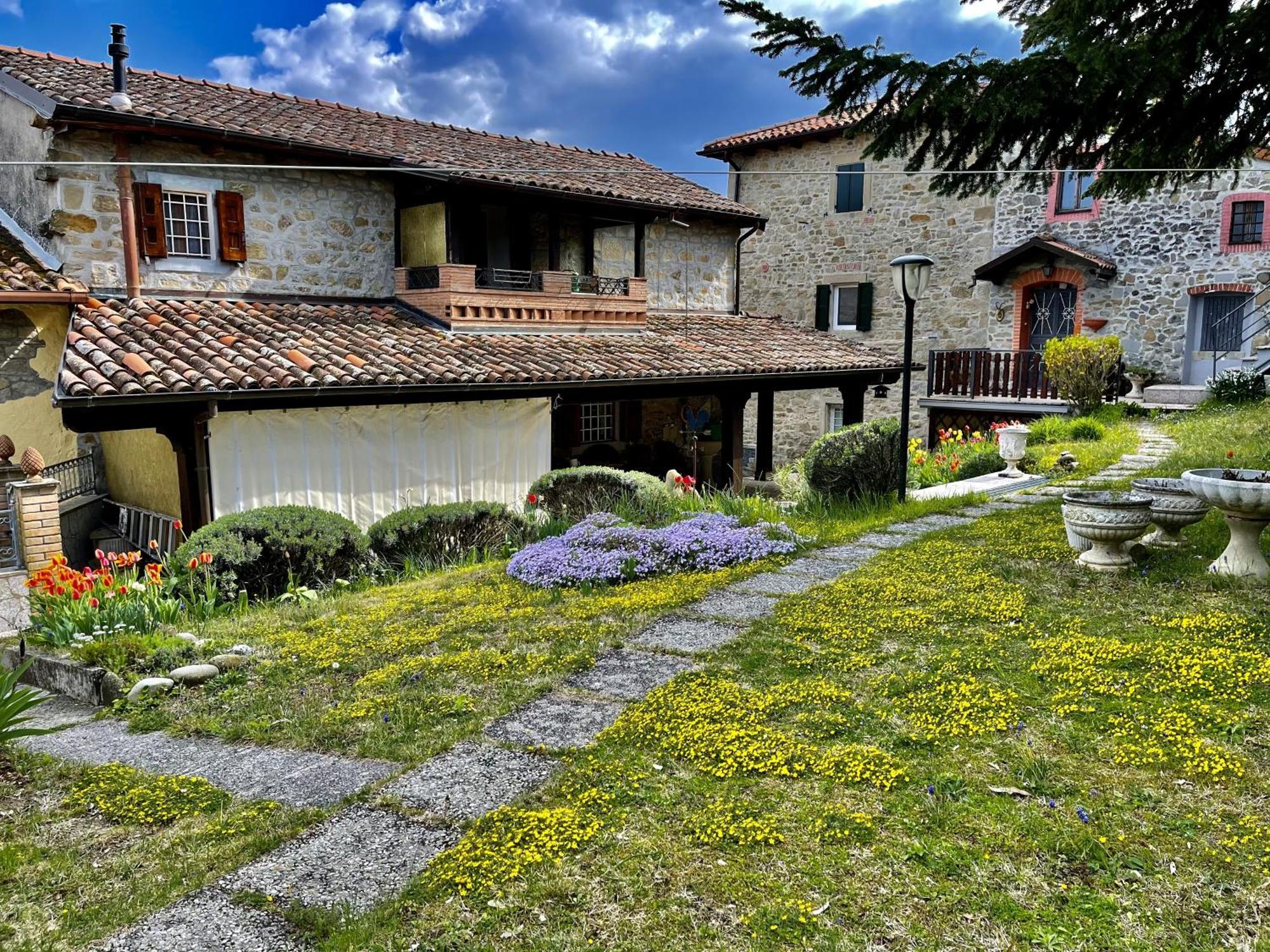 Mazzetti Country House-Vita In Campagna Con Giardino Vimignano-Chiesa エクステリア 写真